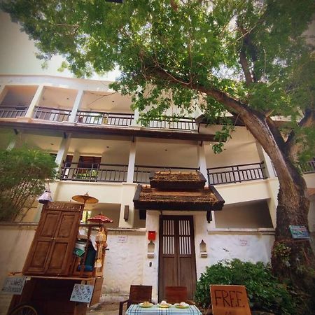 La Maison Verte Hostel チエンマイ エクステリア 写真