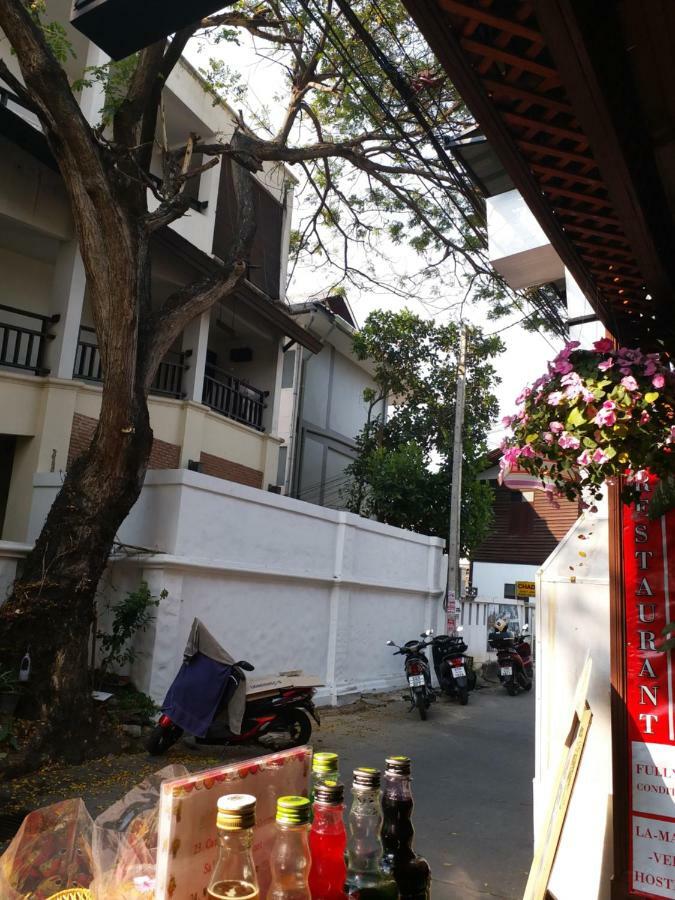 La Maison Verte Hostel チエンマイ エクステリア 写真