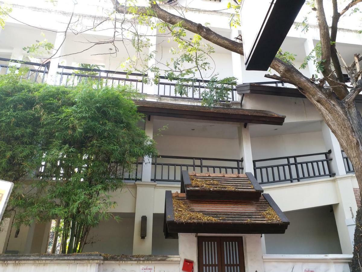La Maison Verte Hostel チエンマイ エクステリア 写真